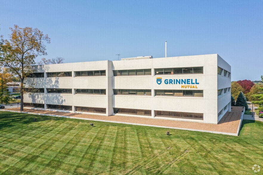 2829 Westown Pky, West Des Moines, IA for lease - Building Photo - Image 3 of 11