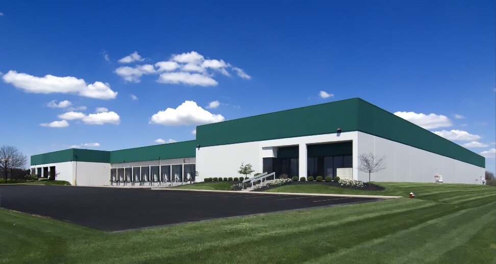 3820-3834 Zane Trace Dr, Columbus, OH for lease Building Photo- Image 1 of 3