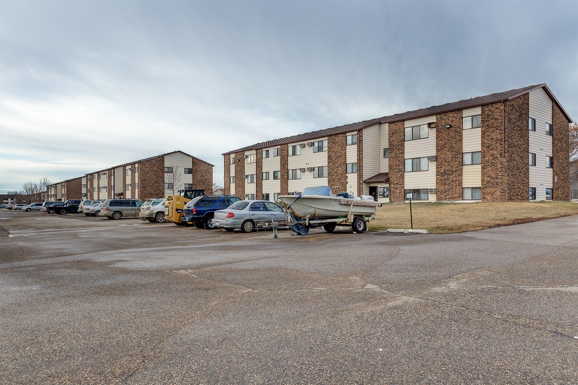 29103002 17th Ave W, Williston, ND 58801 Pheasant Run Apartments