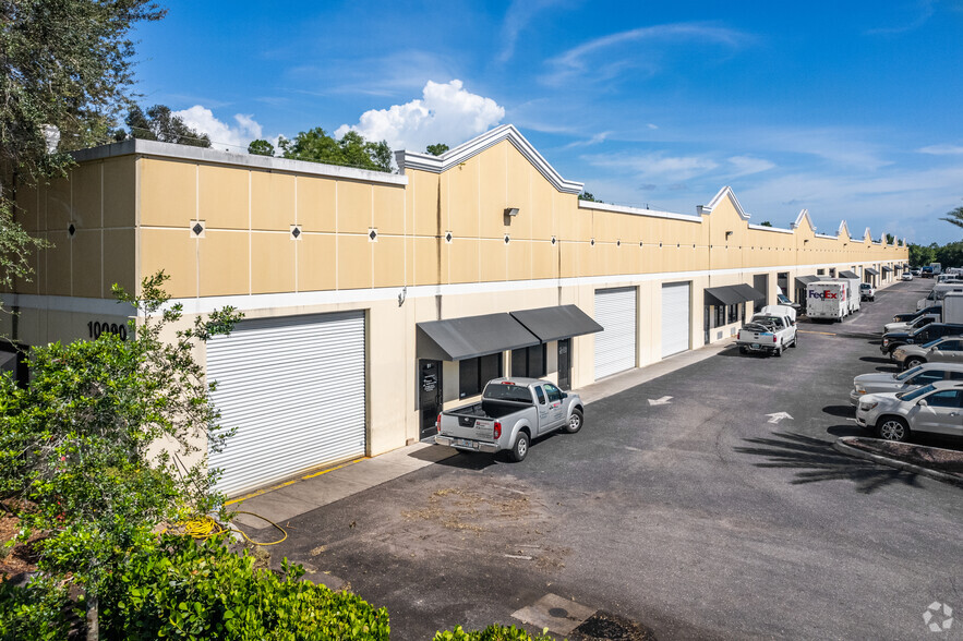 10090 Intercom Dr, Fort Myers, FL for lease - Building Photo - Image 1 of 12