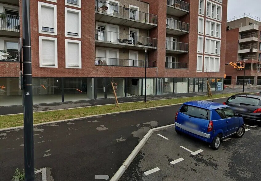 Retail in Lens for sale - Building Photo - Image 1 of 10