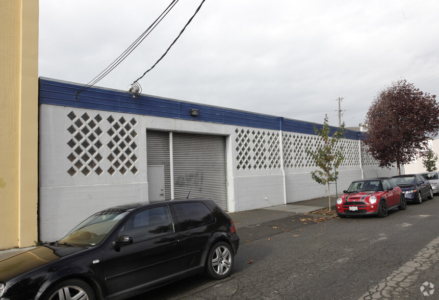 2300 4th St, Berkeley, CA for lease - Building Photo - Image 2 of 2