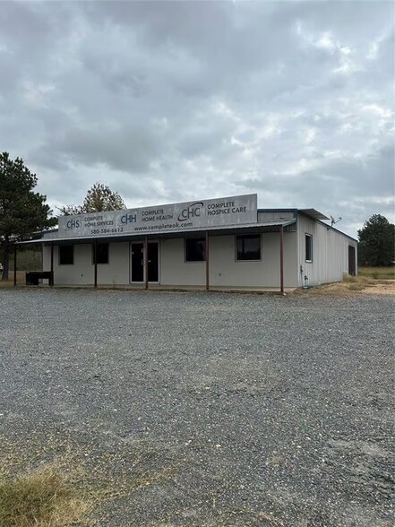 3979 S Park Dr, Broken Bow, OK for sale - Building Photo - Image 2 of 4