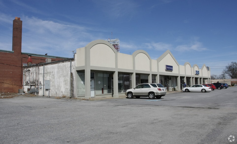160 S Pine St, Spartanburg, SC for lease - Building Photo - Image 2 of 2