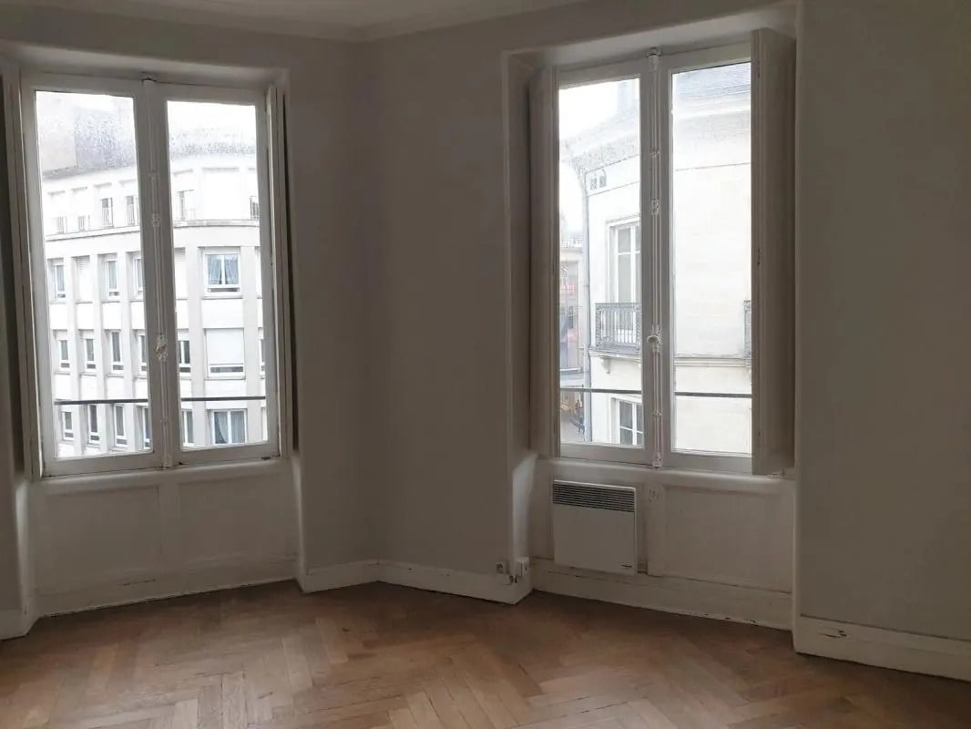 Office in Nantes for lease Interior Photo- Image 1 of 7