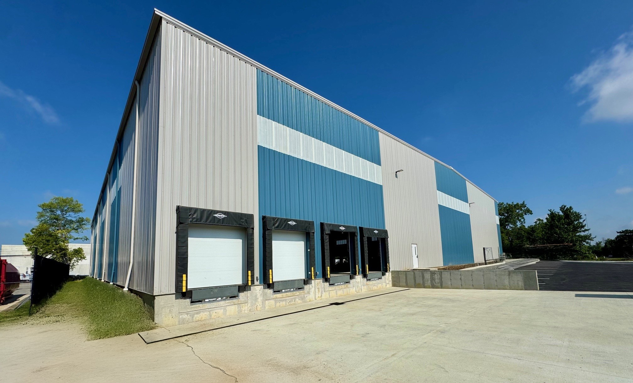 2130 Dividend Dr, Columbus, OH for lease Interior Photo- Image 1 of 2