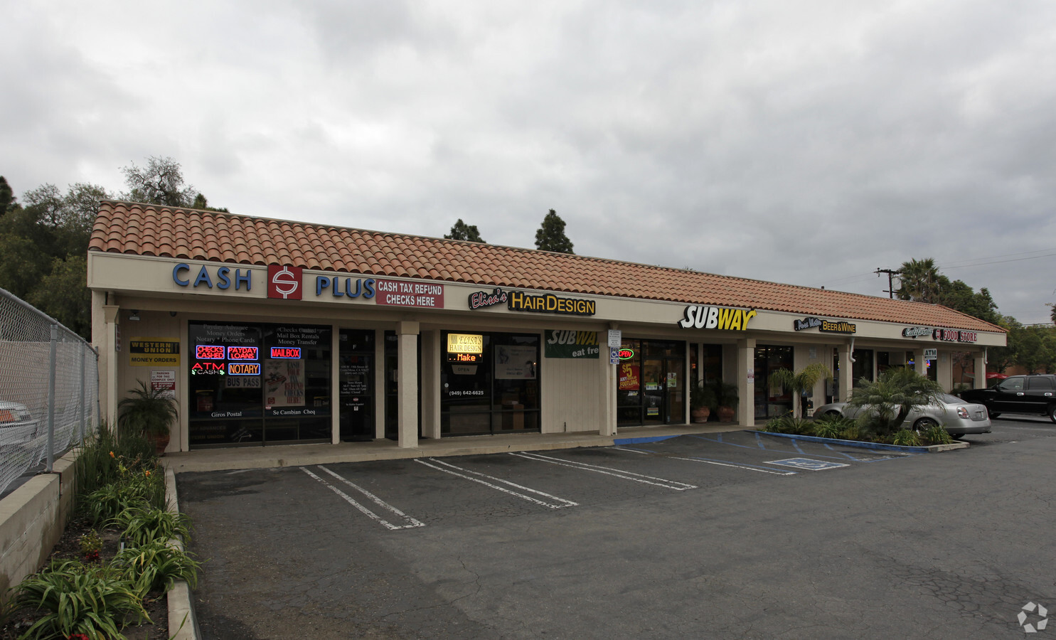 600 W 19th St, Costa Mesa, Ca 92627 - 19th Street Square 