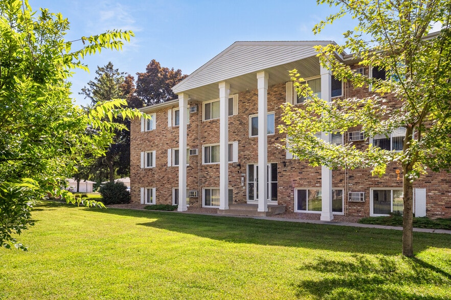 5930-5950 W Broadway Ave, Minneapolis, MN for sale - Building Photo - Image 1 of 12