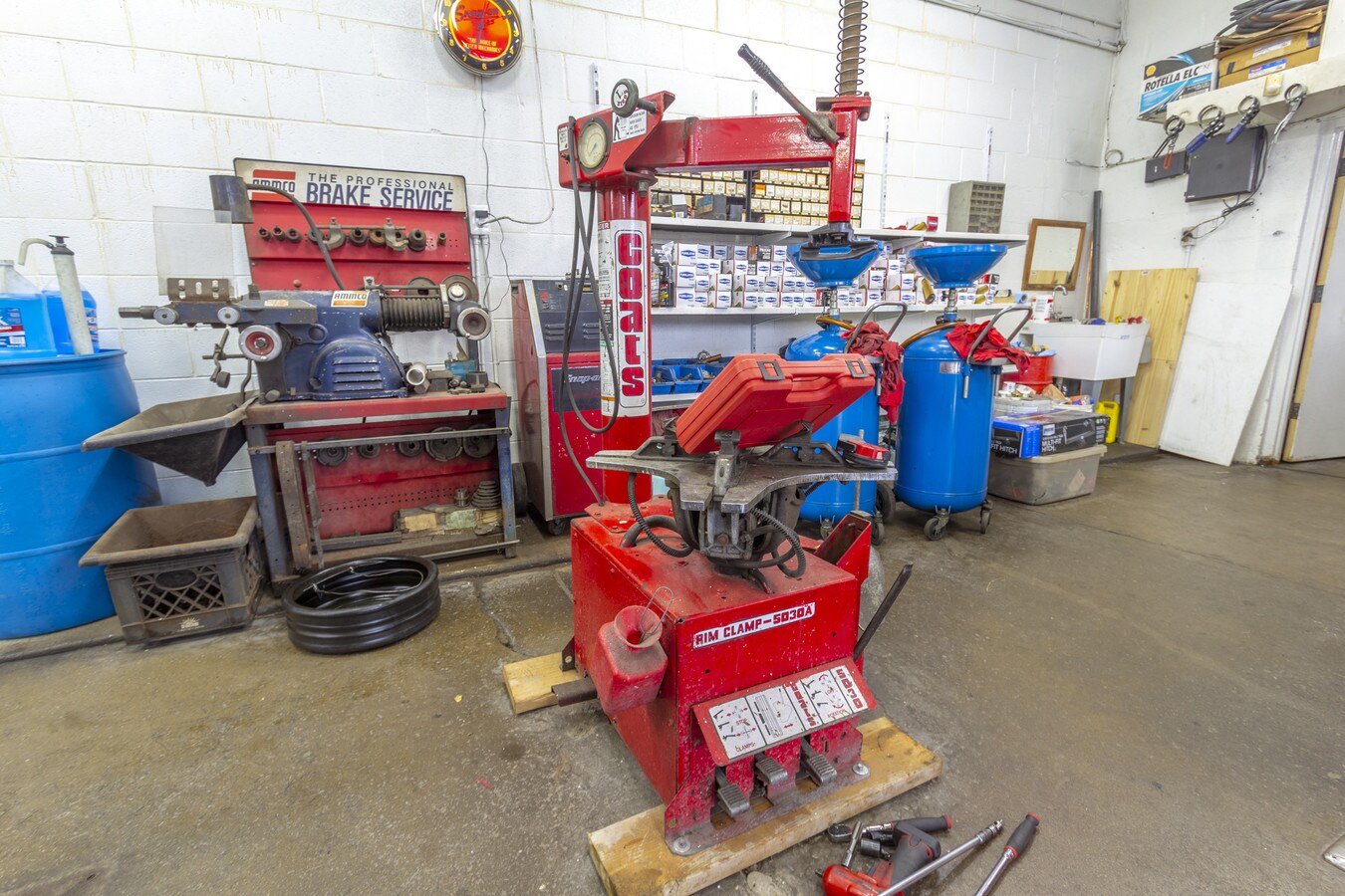 6400 Harbison Ave, Philadelphia, PA 19149