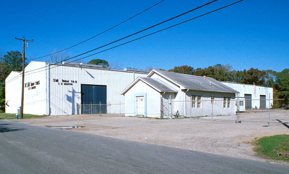 332 Martin St, Houston, TX for lease - Building Photo - Image 2 of 11