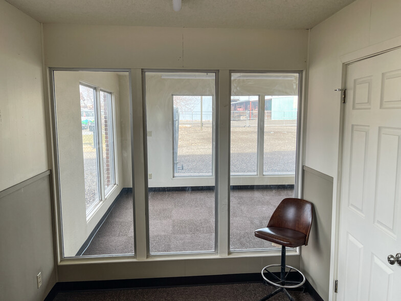 710 S Oregon St, Ontario, OR for lease - Building Photo - Image 2 of 12