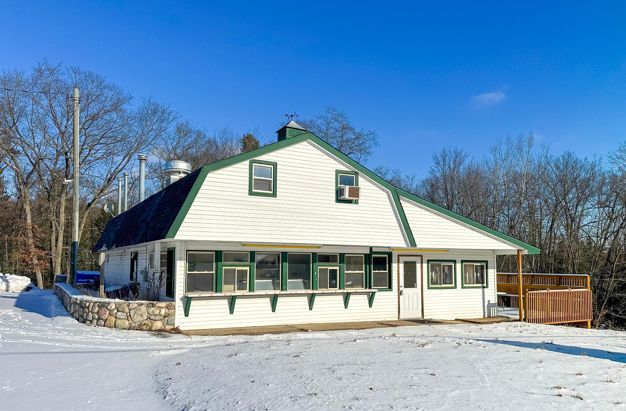 214 W Mount Maria Rd, Spruce, MI for sale Primary Photo- Image 1 of 28