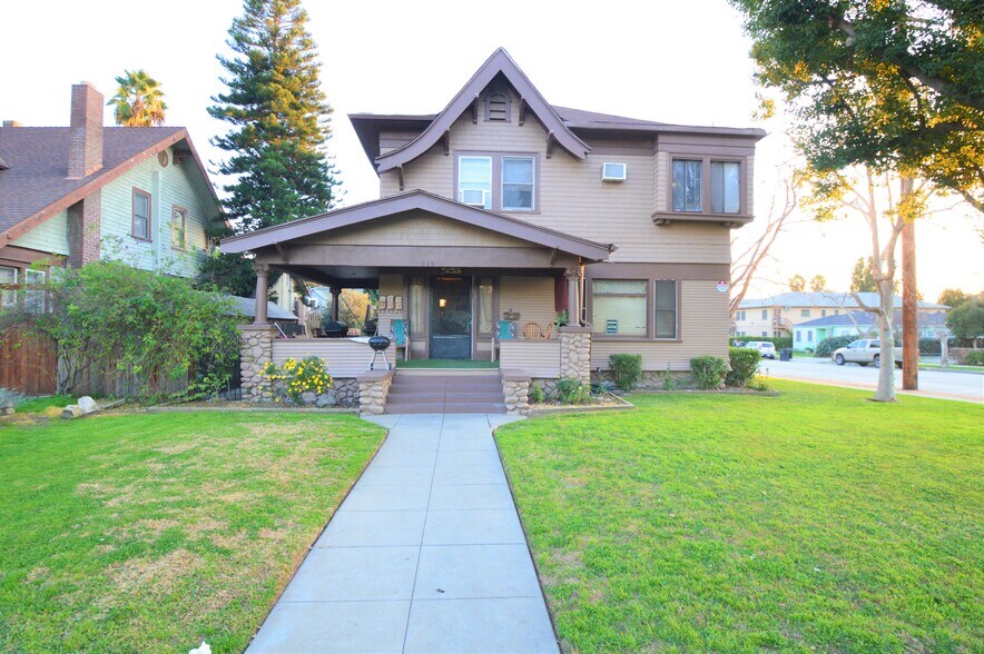 310 E Alvarado St, Pomona, CA 91767