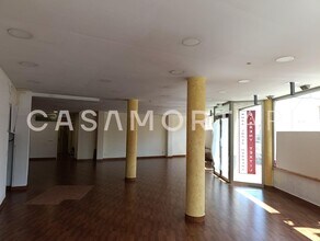 Retail in Torroella de Montgrí, Gerona for lease Interior Photo- Image 2 of 7