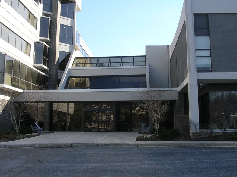 110 West Rd, Towson, MD for lease - Building Photo - Image 2 of 3