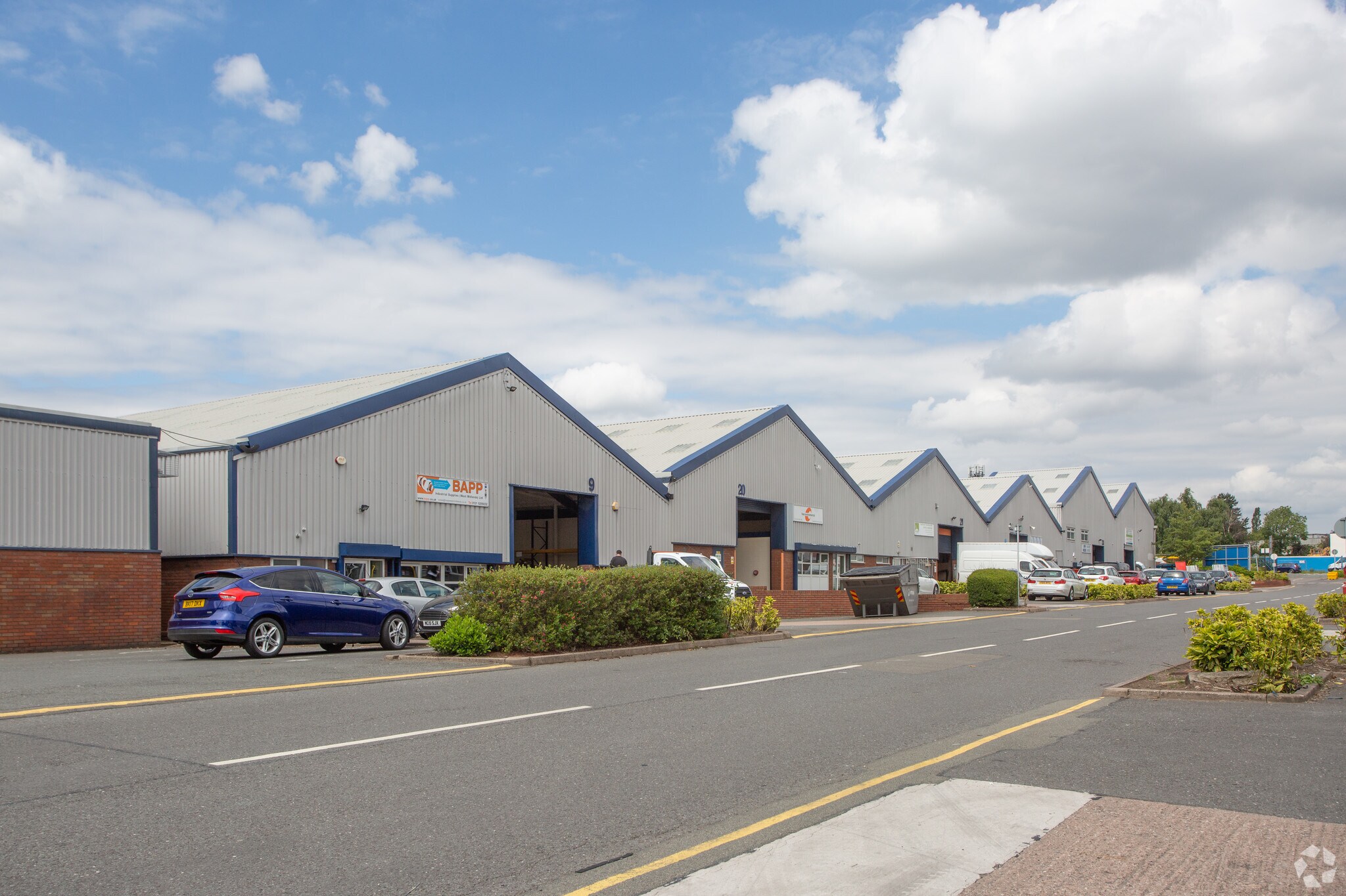 Kelvin Way, West Bromwich, WMD B70 7TN