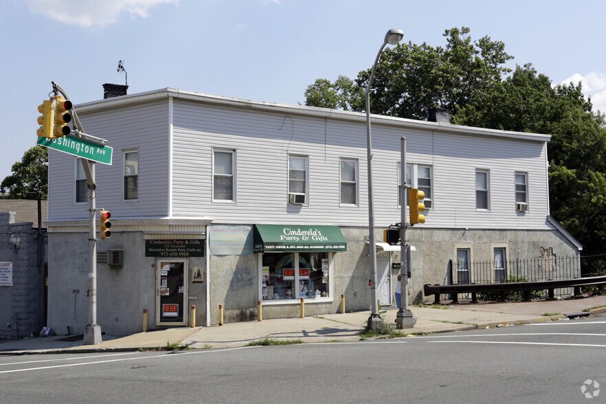 7375 Mill St, Belleville, NJ 07109