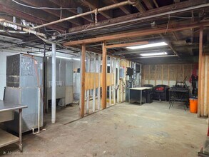 144 Washington St, Newark, NJ for lease Interior Photo- Image 2 of 15