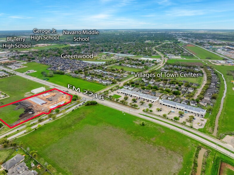 1821 BF Terry Blvd, Rosenberg, TX for lease - Building Photo - Image 3 of 9