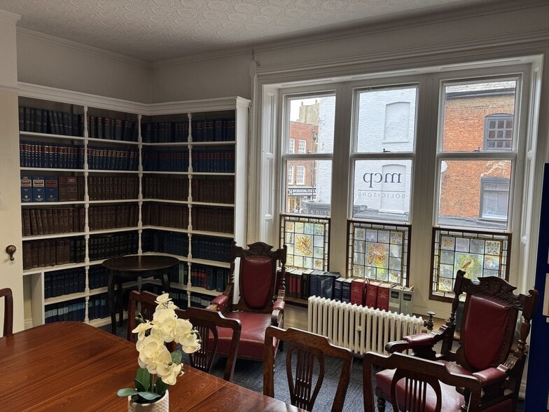 York Row, Wisbech portfolio of 2 properties for sale on LoopNet.com - Interior Photo - Image 2 of 14