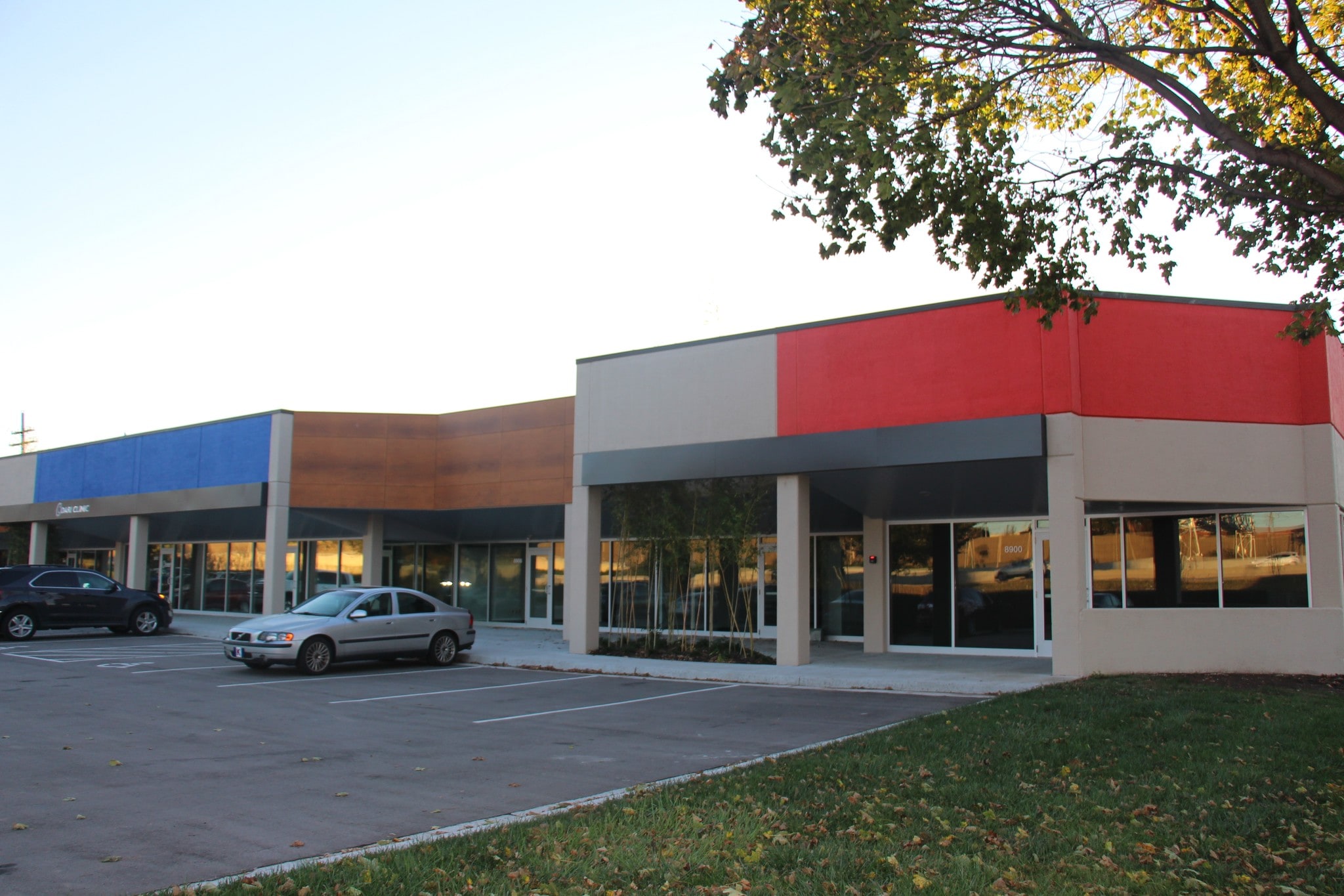 8900-8940 Nieman Rd, Overland Park, KS for lease Primary Photo- Image 1 of 4