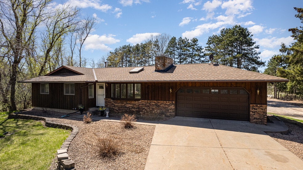 13960 Lake Dr NE, Forest Lake, MN for sale - Building Photo - Image 3 of 35