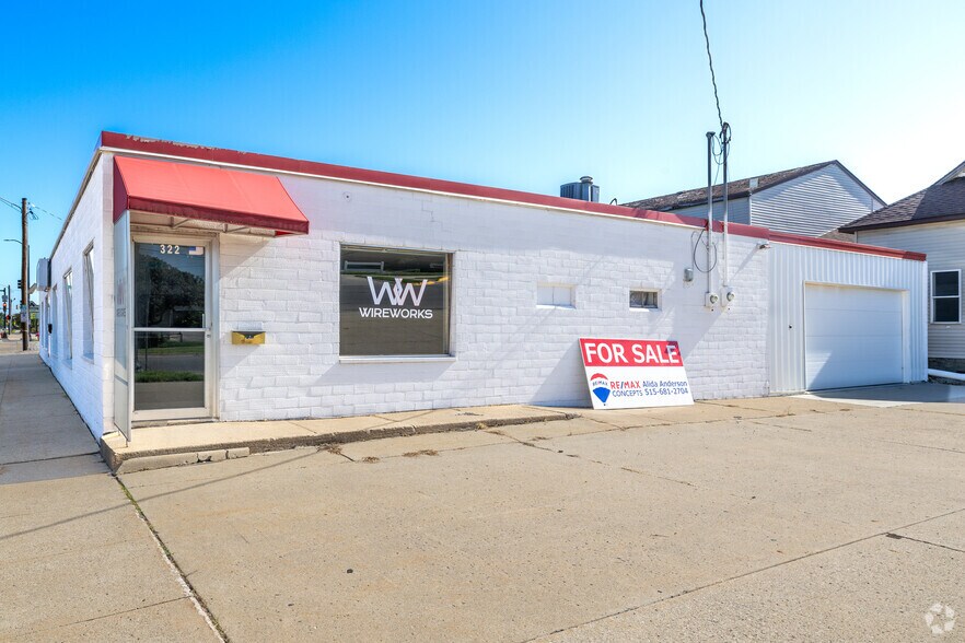 114 W 4th St S, Newton, IA for sale - Primary Photo - Image 1 of 1