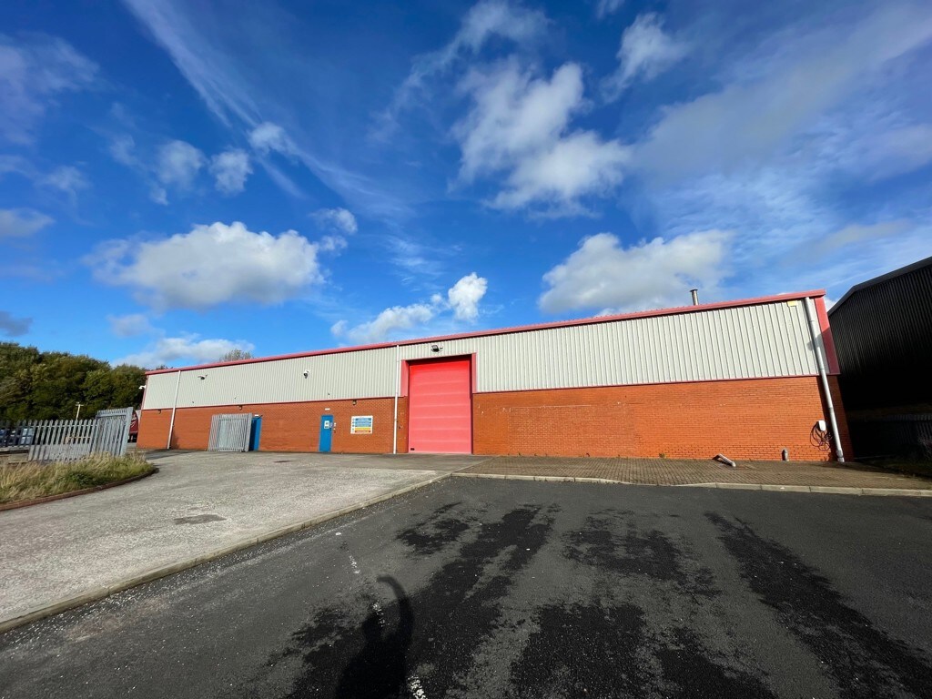 Davyfield Rd, Blackburn for lease Primary Photo- Image 1 of 3