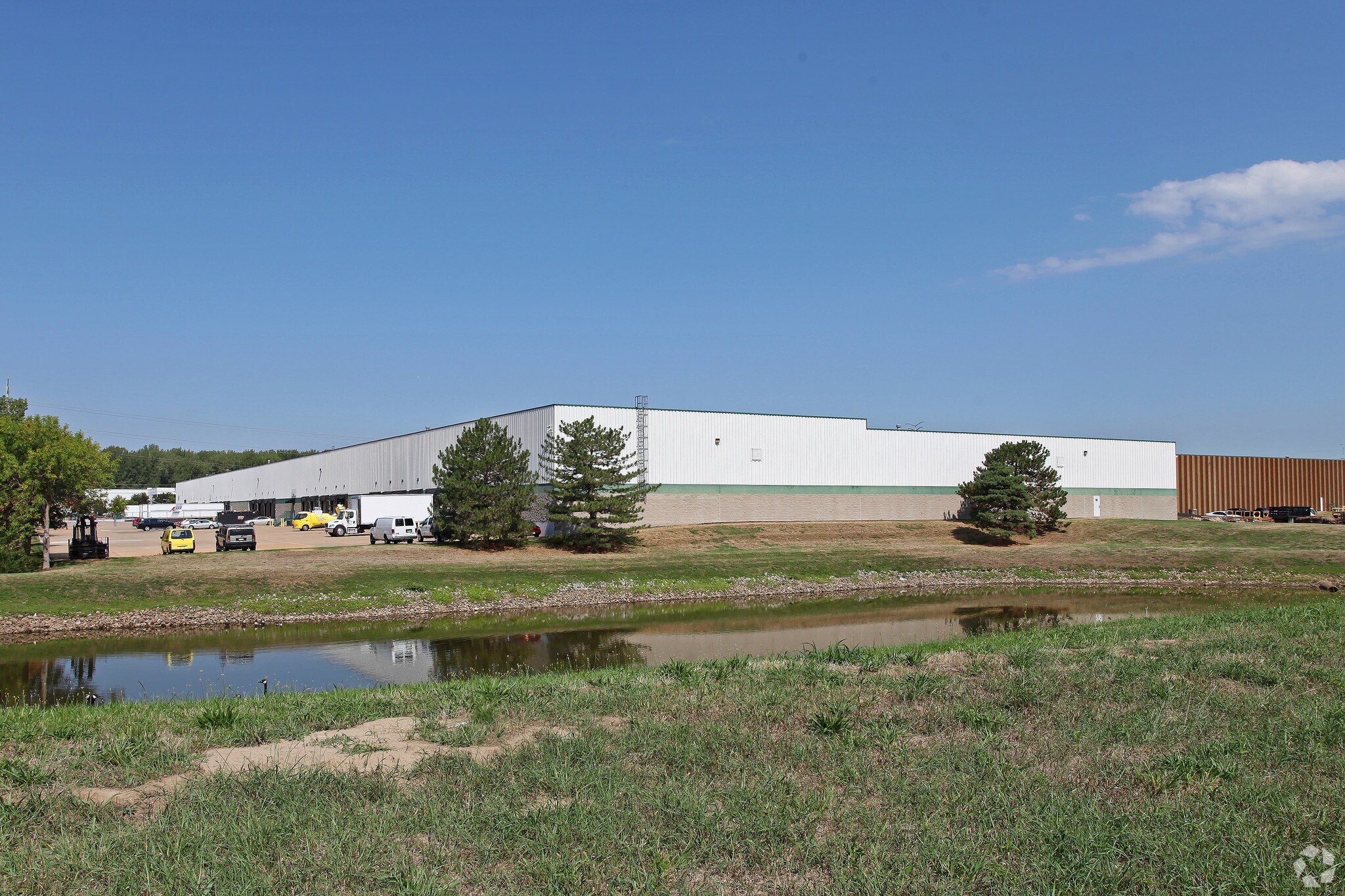 4142 Rider Trail N, Earth City, MO for sale Primary Photo- Image 1 of 1