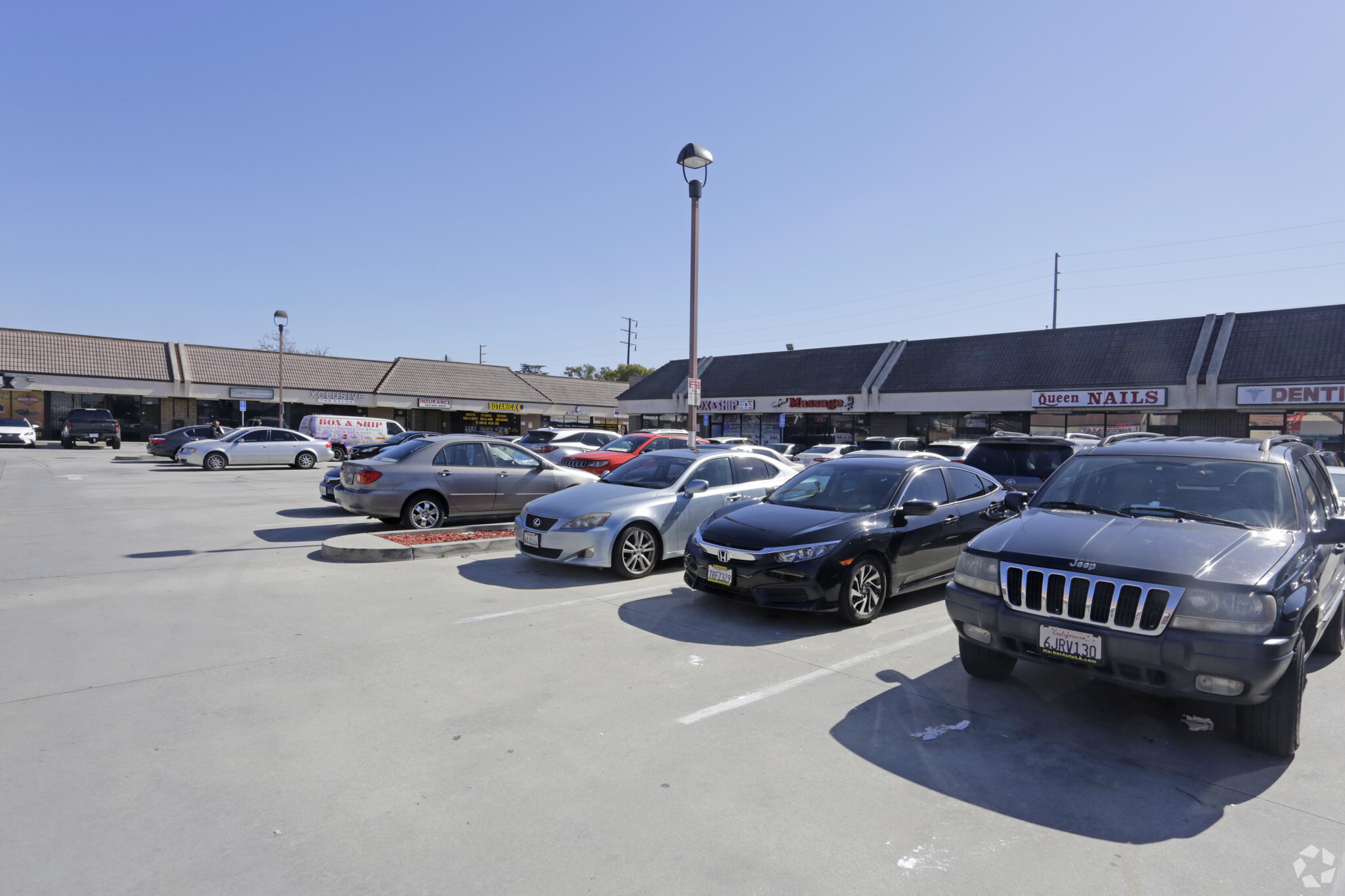 16900 Lakewood Blvd, Bellflower, CA for lease Primary Photo- Image 1 of 2