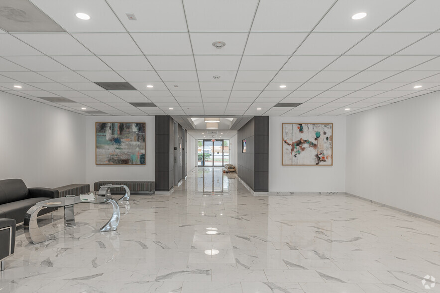 3150 Holcomb Bridge Rd, Norcross, GA for lease - Lobby - Image 3 of 19