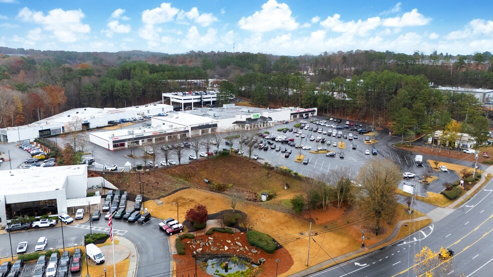 7507 NE Roswell Rd, Atlanta, GA for lease - Building Photo - Image 3 of 22
