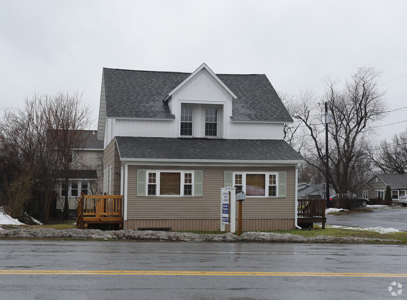 721 Old Liverpool Rd, Liverpool, NY for sale - Primary Photo - Image 1 of 1