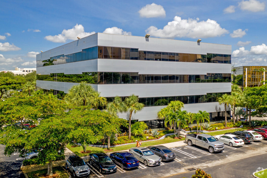 1818 S Australian Ave, West Palm Beach, FL for lease - Building Photo - Image 3 of 13