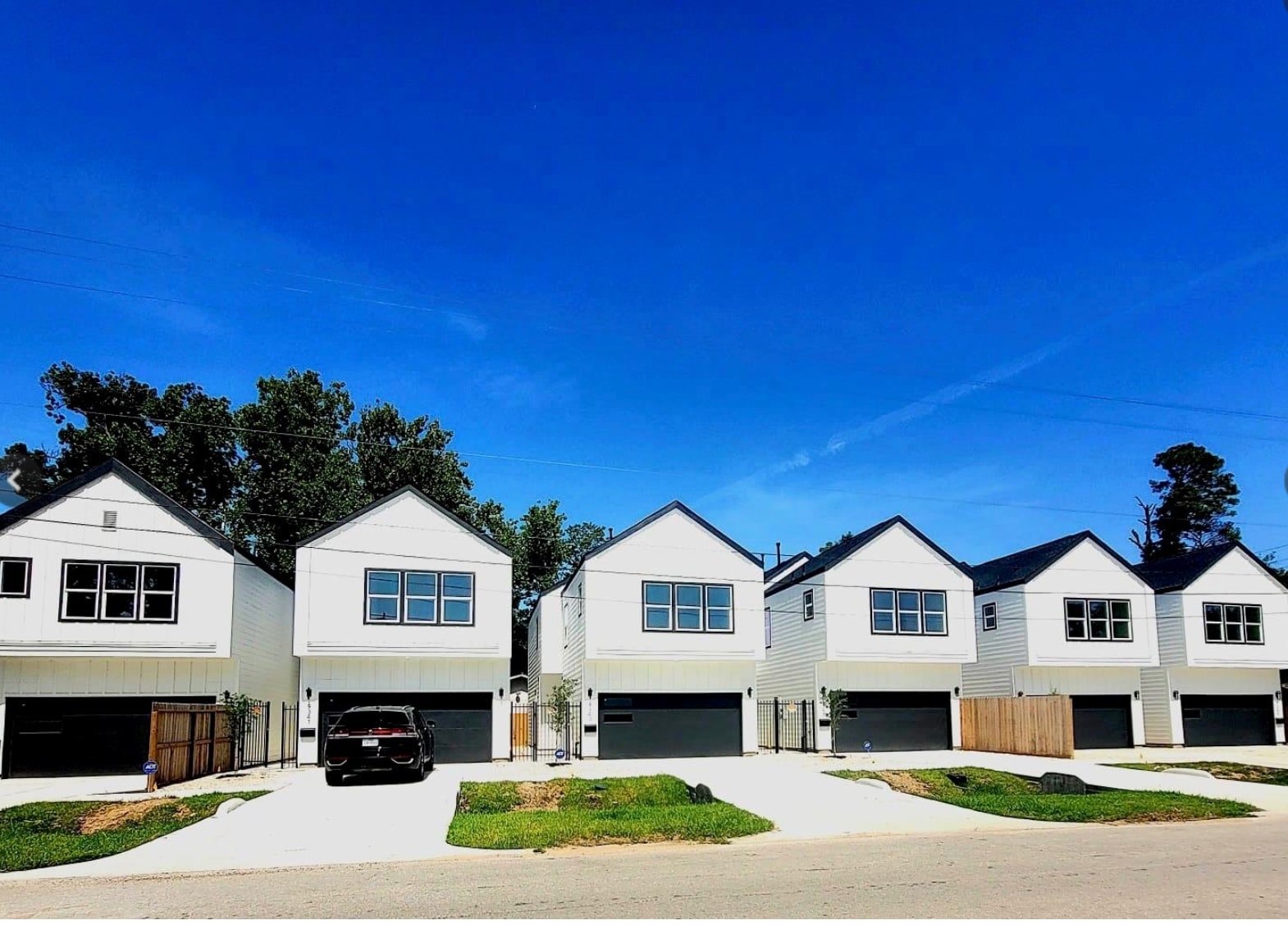 9339 Lavender St, Houston, TX for sale Primary Photo- Image 1 of 29