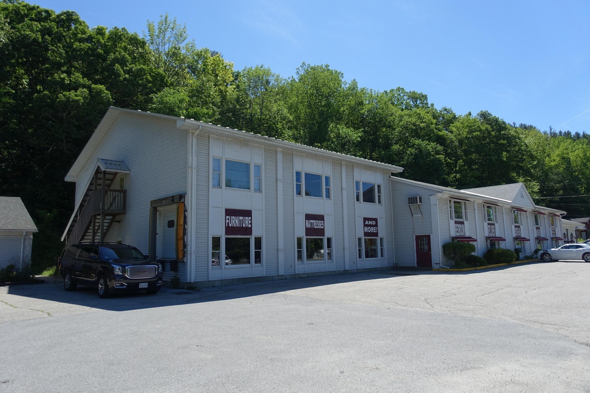 7557 Route 7, Pownal, VT for sale Primary Photo- Image 1 of 1