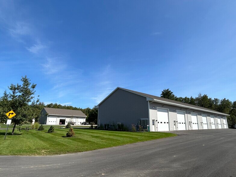 6 Oxbow Pond Rd, Canterbury, NH for sale - Building Photo - Image 1 of 1