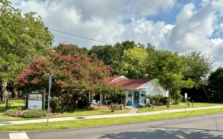 506 Live Oak Dr, Mount Pleasant, SC for sale - Building Photo - Image 1 of 12