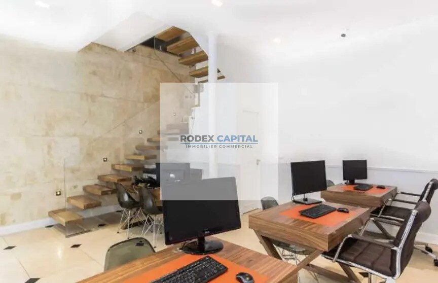 Retail in Paris for lease - Building Photo - Image 2 of 5