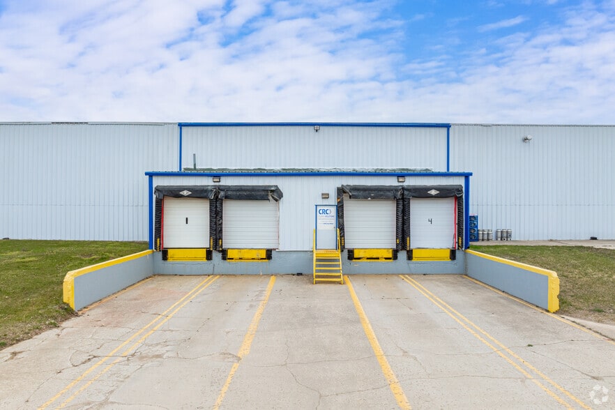 69687 Kraus Rd, Edwardsburg, MI for lease - Building Photo - Image 2 of 8