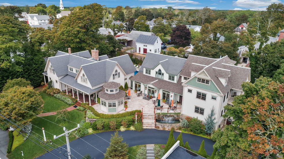 116 Parallel St, Harwich, MA for sale - Primary Photo - Image 1 of 4