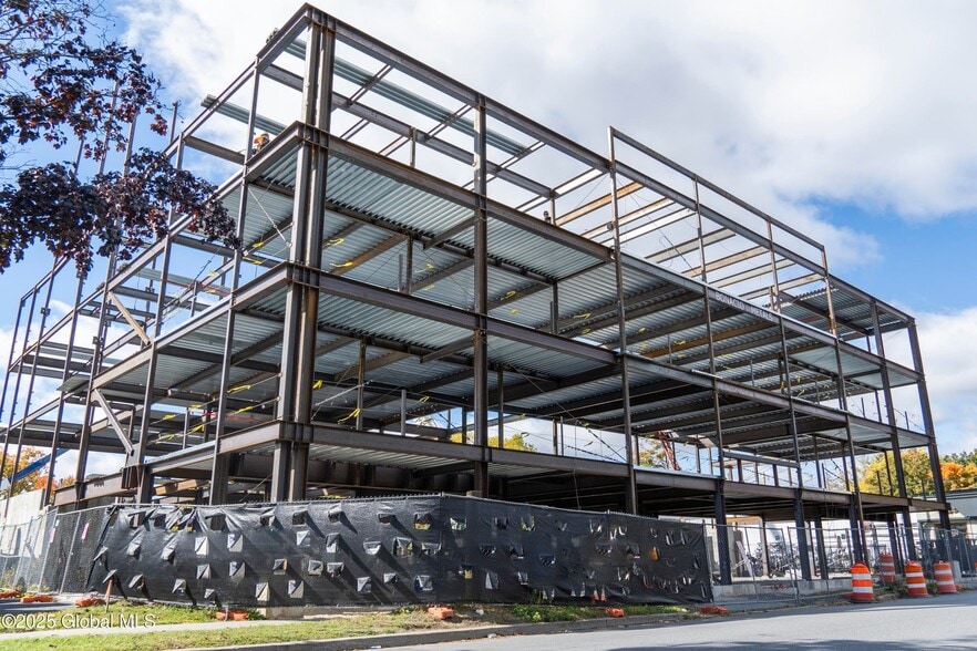 78 Church St, Saratoga Springs, NY for sale - Building Photo - Image 3 of 4