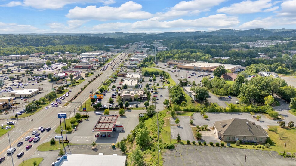 1664 E Stone Dr, Kingsport, TN for lease - Building Photo - Image 3 of 7