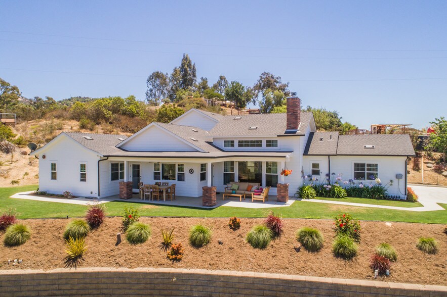 27567 N Twin Oaks Valley Rd, San Marcos, CA 92069