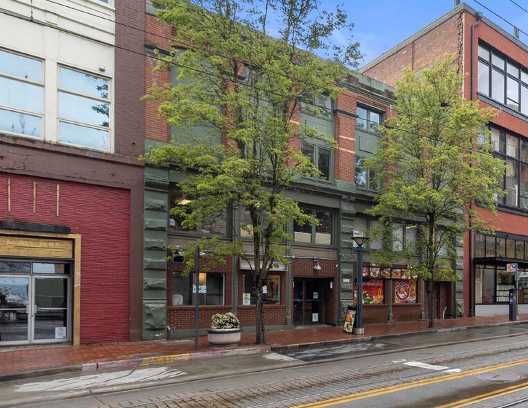 702 Broadway, Tacoma, WA for sale - Building Photo - Image 1 of 6