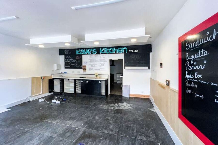 6 Clyde Ter, Spennymoor for sale - Building Photo - Image 2 of 6