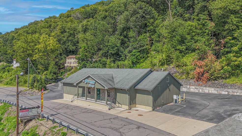 1477 W Main St, Plymouth, PA for sale - Building Photo - Image 3 of 23