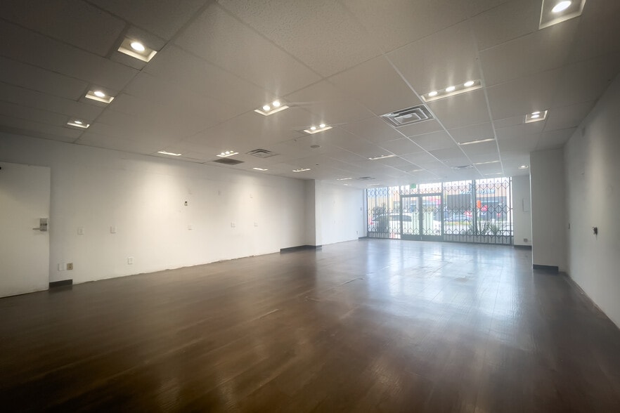 8632 S Sepulveda Blvd, Los Angeles, CA for lease - Interior Photo - Image 2 of 19