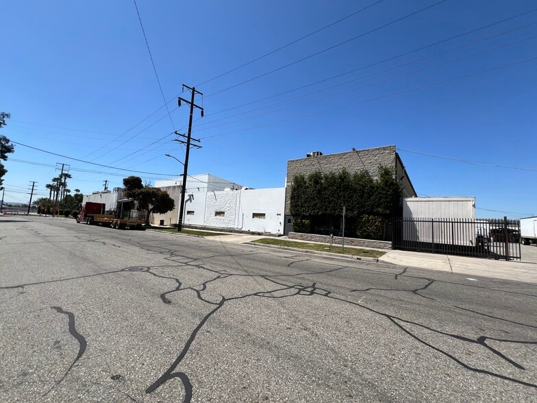 1641 N 8th St, Colton, CA for sale - Building Photo - Image 2 of 52