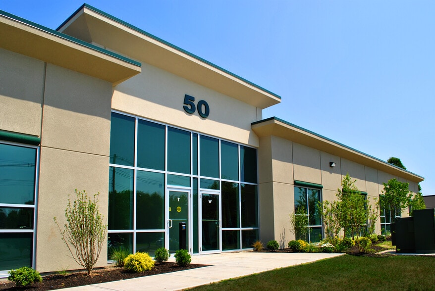 50 Concord St, Wilmington, MA for lease - Building Photo - Image 2 of 3